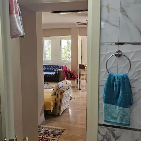 Oezdere Ferienwohnung 公寓 *